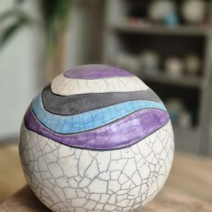 Urn met golvende lijnen - paars