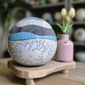 Urn met golvende lijnen - blauw/antraciet