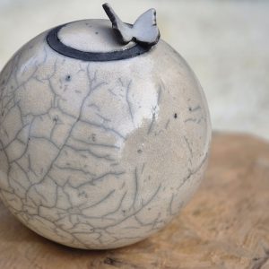 Unieke urn met vlindertje